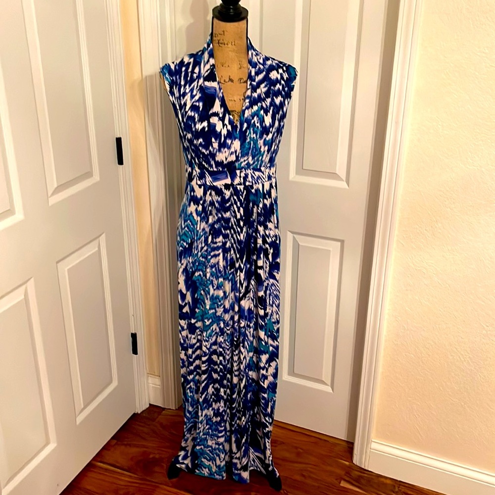 Sleeveless Maxi Dress